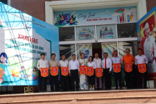 Thư viện Lâm Đồng tham gia Chương trình phục vụ xe Thư viện lưu động phát triển Văn hóa đọc và chào mừng Kỷ niệm 135 năm Ngày sinh Chủ tịch Hồ Chí Minh (19/5/1890 - 19/5/2025) tại tỉnh Đồng Nai
